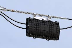 Manhole hanger bracket for Runt Closure